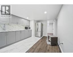40 DONALD Street - 29
