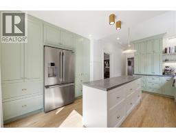 70 GAGE Avenue S - 17