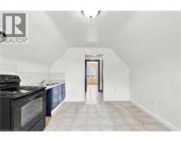 105 ROSEMONT Avenue - 13