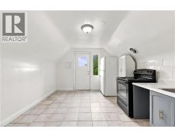 105 ROSEMONT Avenue - 14