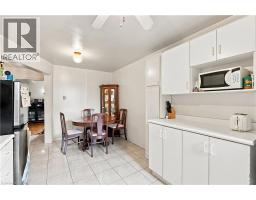105 ROSEMONT Avenue - 16