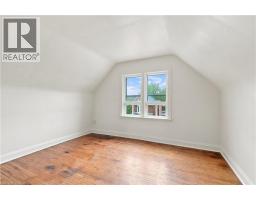 105 ROSEMONT Avenue - 21
