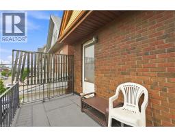 105 ROSEMONT Avenue - 29
