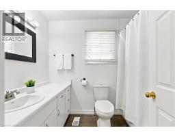 79 FENNEL Street - 25