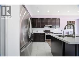 166 DEERPATH Drive UnitNo. 32 - 9