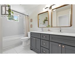 18 DUNDEE Drive - 26