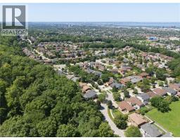 18 DUNDEE Drive - 49