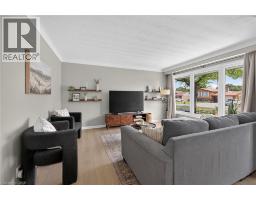 13 ALLANBURG Road S - 11