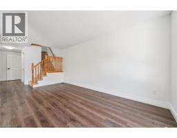 71 PEACH BLOSSOM Crescent - 10