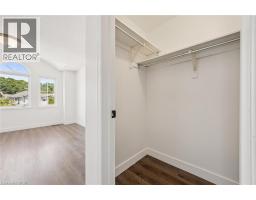 71 PEACH BLOSSOM Crescent - 22