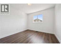 71 PEACH BLOSSOM Crescent - 28