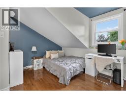 35 WILLIAM Street N - 23