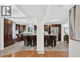 35 WILLIAM Street N - 7