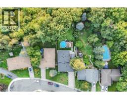 24 GARVEY Crescent - 46