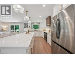 70 CHAMPLAIN Crescent - 18