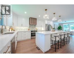 70 CHAMPLAIN Crescent - 19