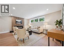 70 CHAMPLAIN Crescent - 32