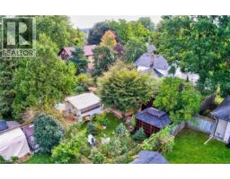 134 KITCHENER Road - 11
