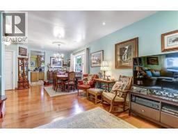 164 HEAD Street N - 4