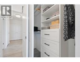 50 GRAND Avenue S UnitNo. 901 - 17