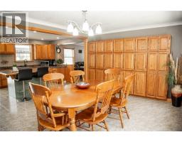 40 UNITED CHURCH Road - 17