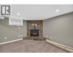 119 KING Street E - 26
