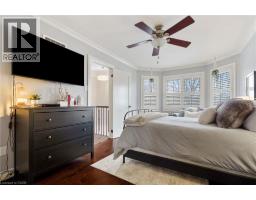213 FELLOWES Crescent - 28