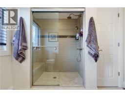 213 FELLOWES Crescent - 30