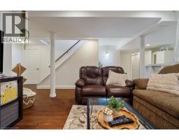 213 FELLOWES Crescent - 38
