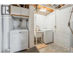 201 VERONICA Drive - 34
