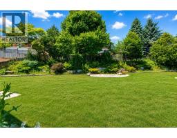42 BRIARMEADOW Crescent - 37