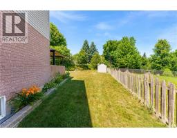 42 BRIARMEADOW Crescent - 38