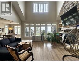 3176 LAKESHORE Road - 12