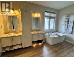 3176 LAKESHORE Road - 28