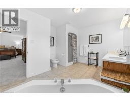 72 BEARDMORE Crescent - 19
