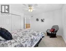 72 BEARDMORE Crescent - 22