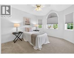 72 BEARDMORE Crescent - 24