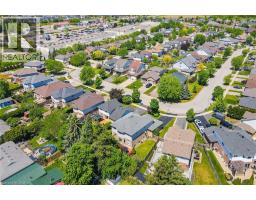 72 BEARDMORE Crescent - 40
