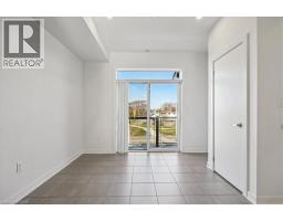 590 NORTH SERVICE Road UnitNo. 31 - 7