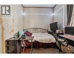 27 ROSEVIEW Avenue - 17
