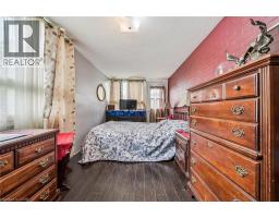 27 ROSEVIEW Avenue - 24