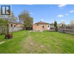27 ROSEVIEW Avenue - 35