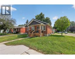 272 WELLINGTON Street N - 9