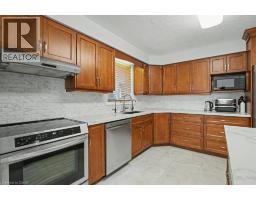 568 ROBERT FERRIE Drive - 13