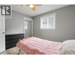 568 ROBERT FERRIE Drive - 25
