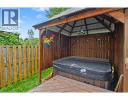 568 ROBERT FERRIE Drive - 37