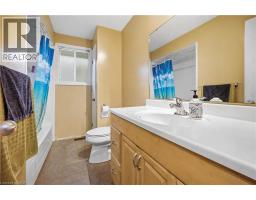 11 KIMBERMOUNT Drive - 14