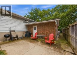 11 KIMBERMOUNT Drive - 23
