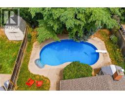 11 KIMBERMOUNT Drive - 24