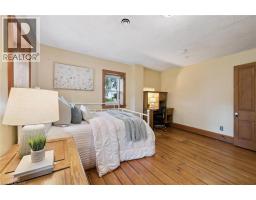 318 GUELPH Avenue - 26